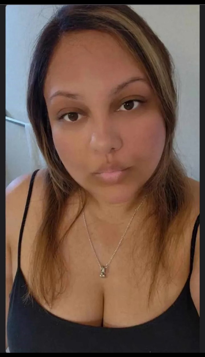 MILF gorda de VIla Nova de Gaia abre-se toda como uma puta