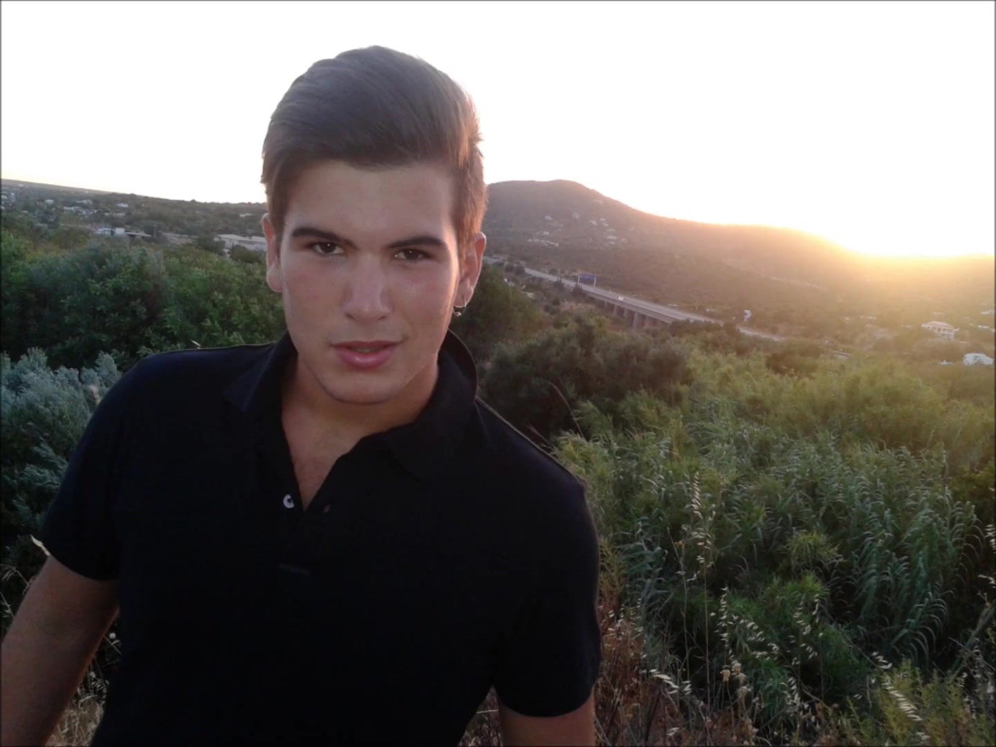 Morena gostosa de Lisboa mostra tudo